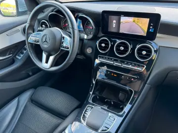 MERCEDES-BENZ GLC 220 d 4Matic LED Distronic Spur Leder