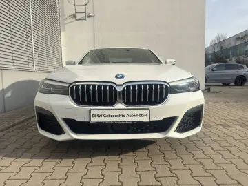 BMW 530e Lim M Sportpaket DrivAs ParkAs HUD SHZ