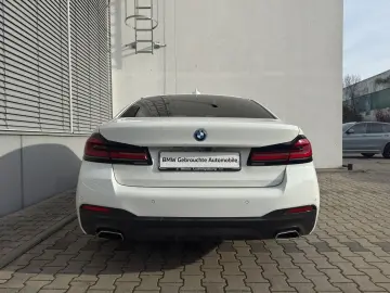 BMW 530e Lim M Sportpaket DrivAs ParkAs HUD SHZ