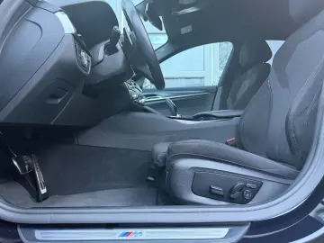 BMW 530e M SPORT KAMERA HARMAN HUD KEY 4x KLIMAT