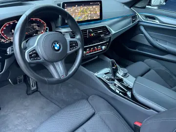 BMW 530e M SPORT KAMERA HARMAN HUD KEY 4x KLIMAT