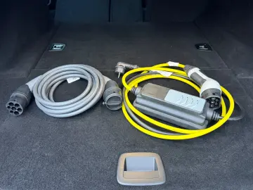BMW 530e M SPORT KAMERA HARMAN HUD KEY 4x KLIMAT