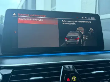 BMW 530e M SPORT KAMERA HARMAN HUD KEY 4x KLIMAT