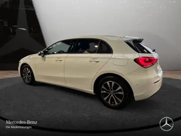 MERCEDES-BENZ A 180 d Style