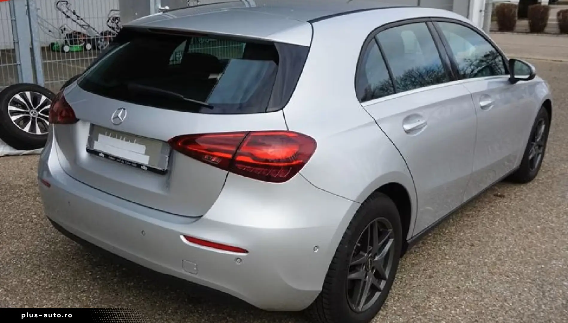 MERCEDES-BENZ A 200