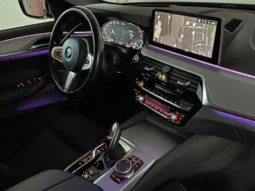 BMW 530 e xDrive M SPORT LASER HuD H&K ACC AMBI