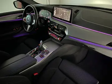 BMW 530 e xDrive M SPORT LASER HuD H&K ACC AMBI