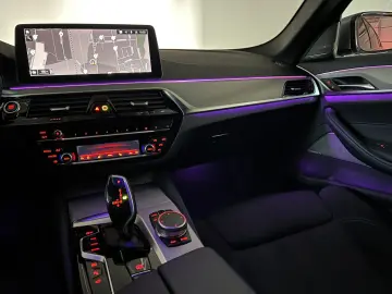 BMW 530 e xDrive M SPORT LASER HuD H&K ACC AMBI