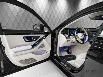 Mercedes-Benz S 580 Maybach 2026 BLACK BEIGE 4D VIP