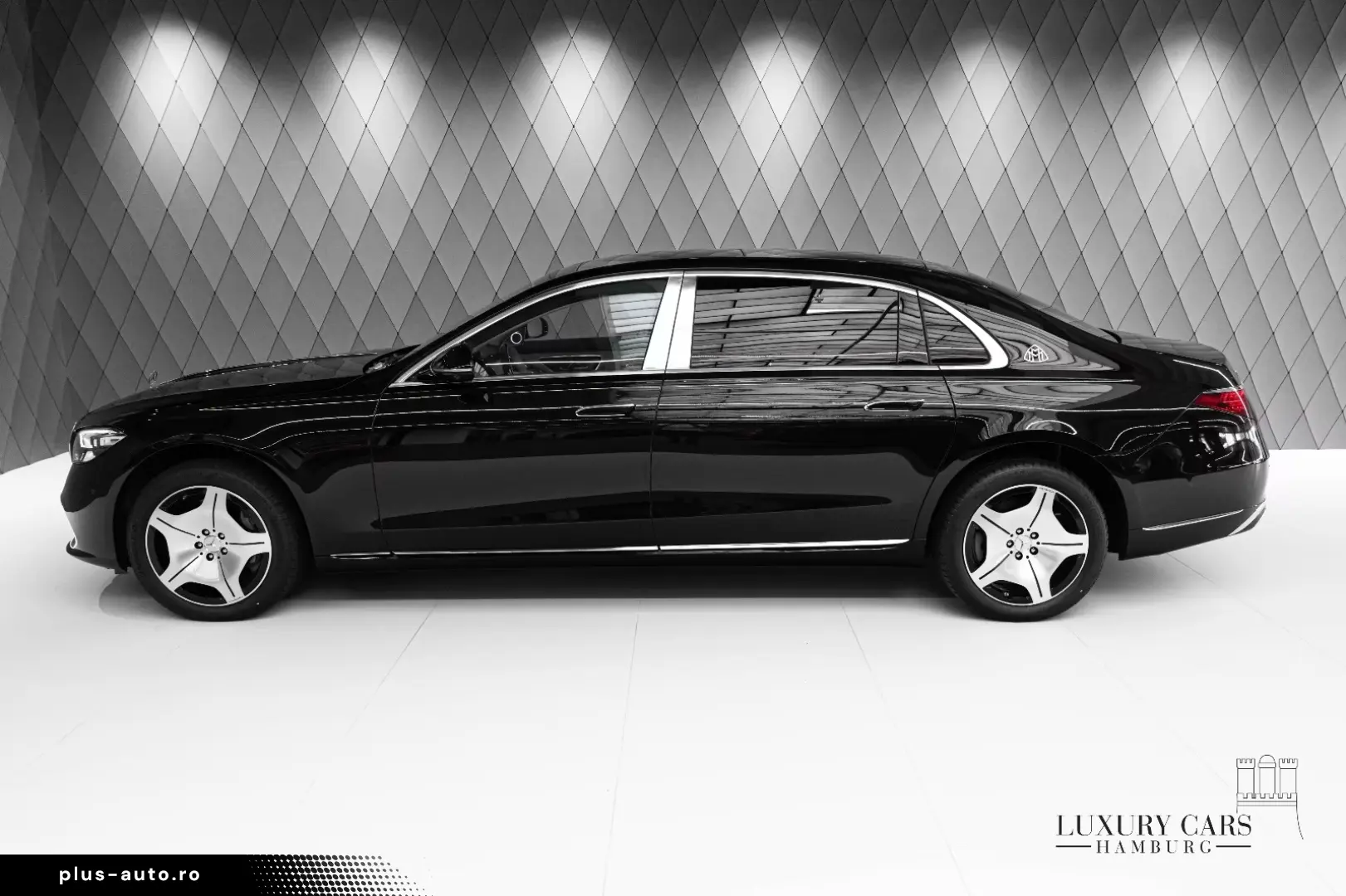 Mercedes-Benz S 580 Maybach 2026 BLACK BEIGE 4D VIP