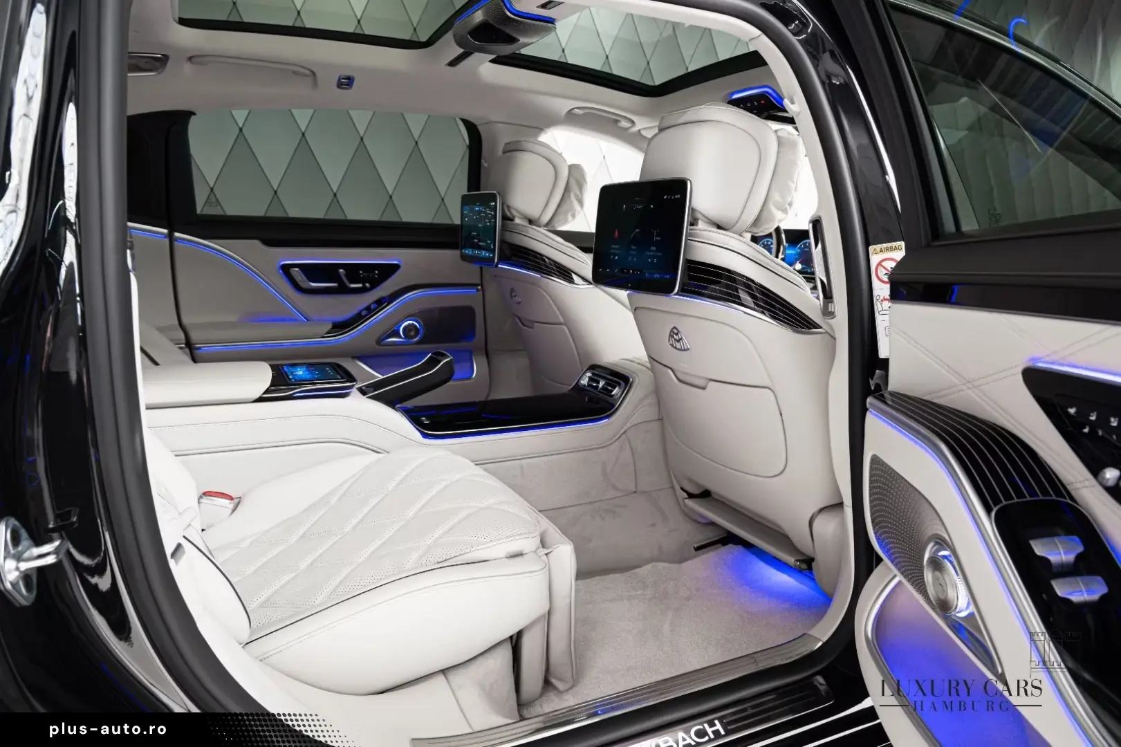 Mercedes-Benz S 580 Maybach 2026 BLACK BEIGE 4D VIP