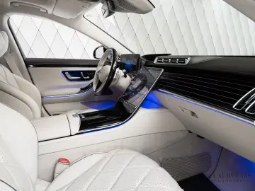 Mercedes-Benz S 580 Maybach 2026 BLACK BEIGE 4D VIP