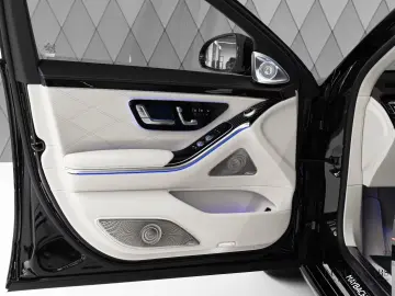 Mercedes-Benz S 580 Maybach 2026 BLACK BEIGE 4D VIP