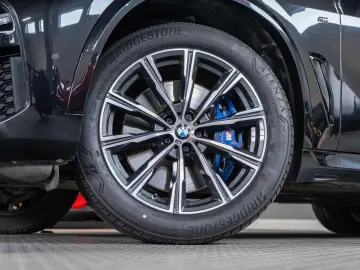 BMW X5 xDrive 40d M Sport LASER AHK SHZ HUD H&K PANO
