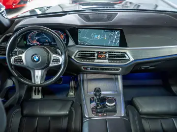 BMW X5 xDrive 40d M Sport LASER AHK SHZ HUD H&K PANO