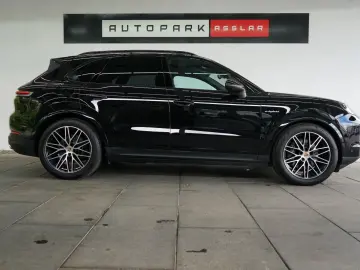 PORSCHE Cayenne E-Hybrid Luft Pano Sitzklima AHK 14W 21z