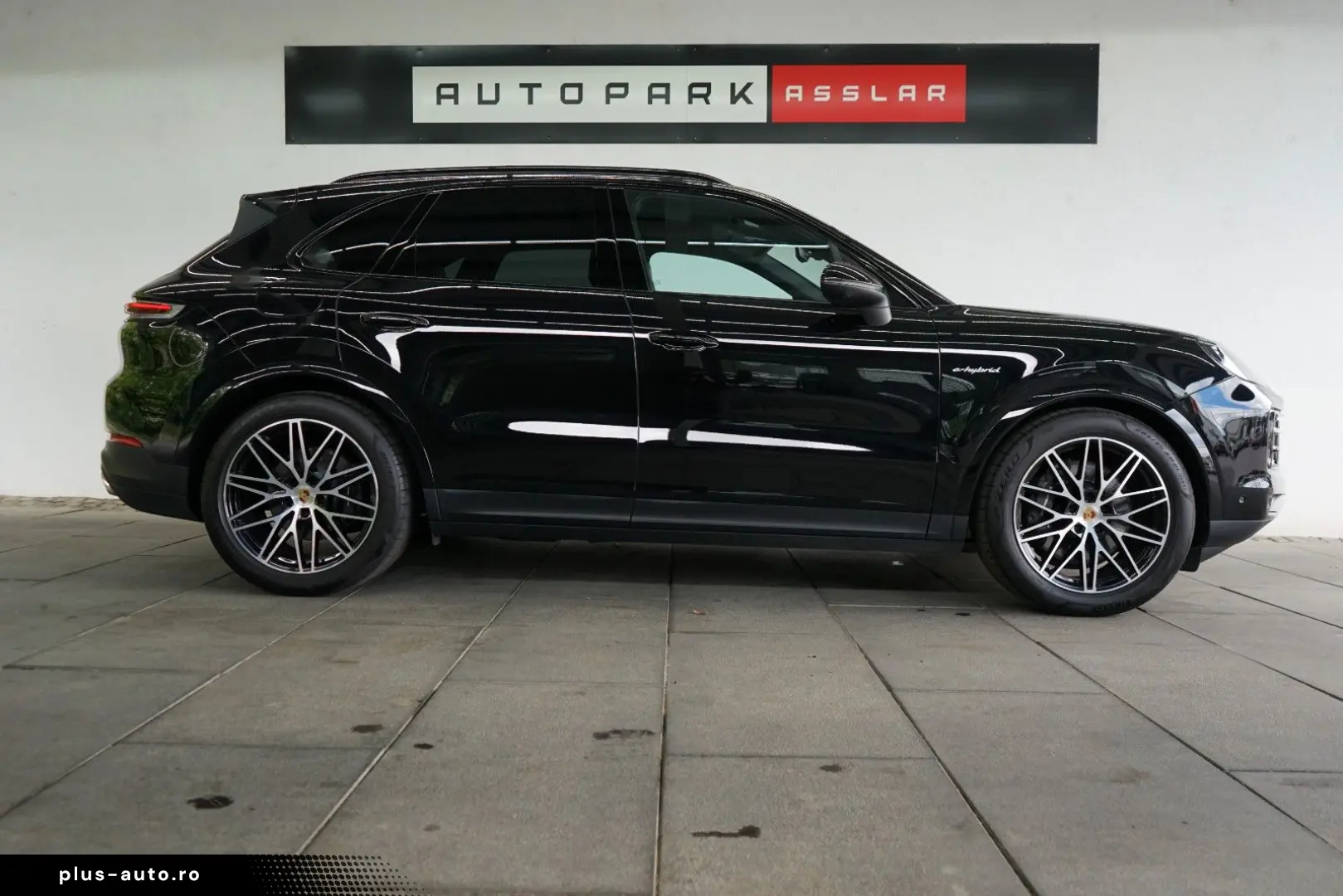 PORSCHE Cayenne E-Hybrid Luft Pano Sitzklima AHK 14W 21z