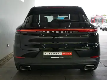 PORSCHE Cayenne E-Hybrid Luft Pano Sitzklima AHK 14W 21z