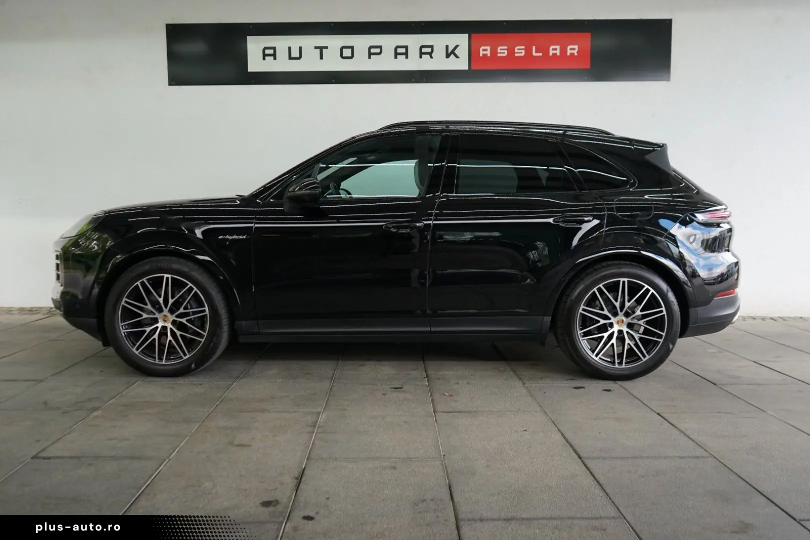PORSCHE Cayenne E-Hybrid Luft Pano Sitzklima AHK 14W 21z