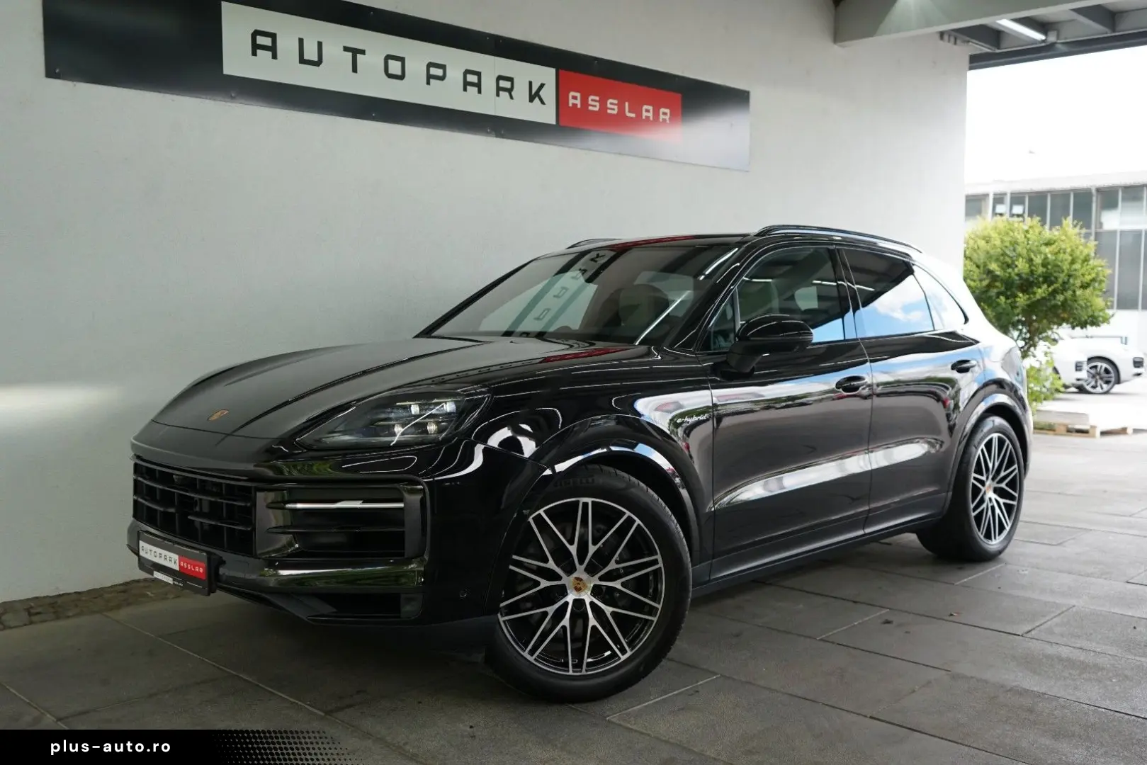 PORSCHE Cayenne E-Hybrid Luft Pano Sitzklima AHK 14W 21z