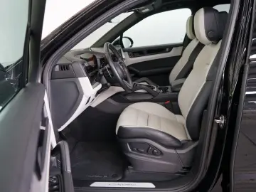 PORSCHE Cayenne E-Hybrid Luft Pano Sitzklima AHK 14W 21z