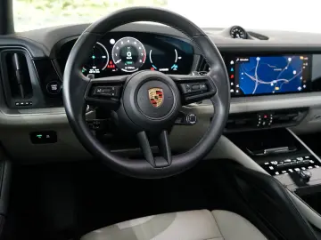 PORSCHE Cayenne E-Hybrid Luft Pano Sitzklima AHK 14W 21z