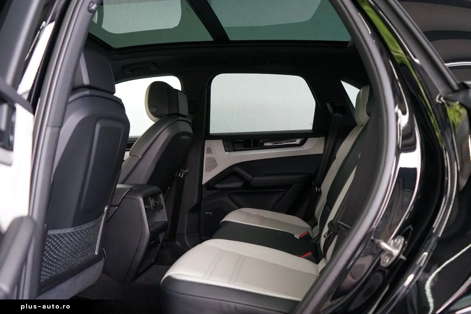 PORSCHE Cayenne E-Hybrid Luft Pano Sitzklima AHK 14W 21z