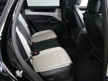 PORSCHE Cayenne E-Hybrid Luft Pano Sitzklima AHK 14W 21z