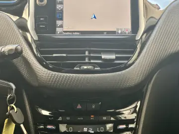 Peugeot 2008 140.000km Carplay Rate Garantie