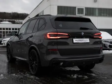 BMW X5 xDrive 40d M-Sport PANO AHK 360  LED ACC B&W