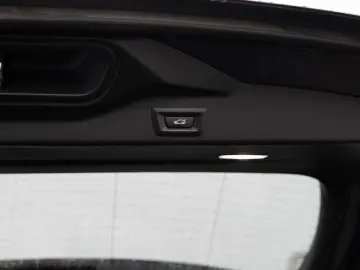 BMW X5 xDrive 40d M-Sport PANO AHK 360  LED ACC B&W