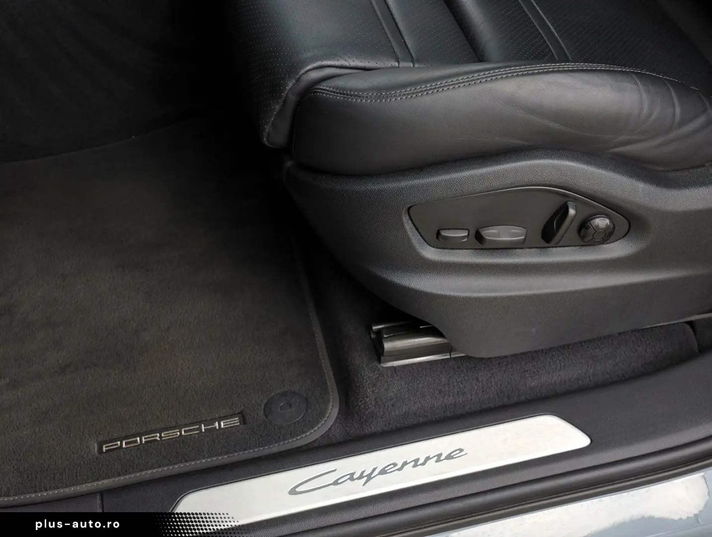 PORSCHE Cayenne E-Hybrid