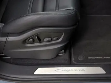 PORSCHE Cayenne E-Hybrid