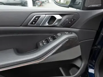 BMW X5 xDrive 40d M-Sport PANO AHK