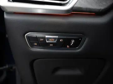 BMW X5 xDrive 40d M-Sport PANO AHK