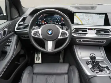 BMW X5 30xd M Sport Individual 3xTV 360 ACC Luft Pan