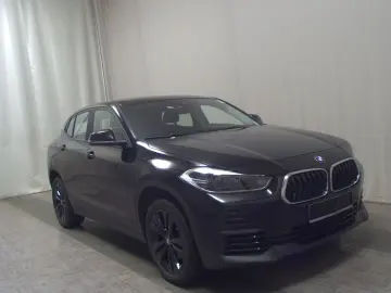 BMW X2 sDrive18d HiFi Pano LED