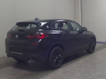 BMW X2 sDrive18d HiFi Pano LED