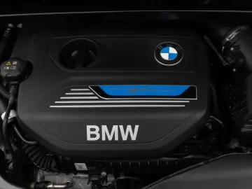 BMW X2 xD25e Sportsitz Kamera HUD HiFi