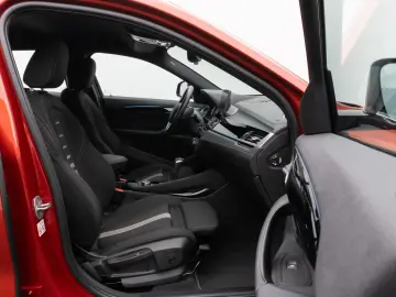 BMW X2 xD25e Sportsitz Kamera HUD HiFi