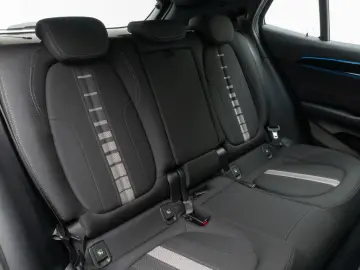 BMW X2 xD25e Sportsitz Kamera HUD HiFi