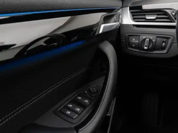 BMW X2 xD25e Sportsitz Kamera HUD HiFi