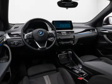 BMW X2 xD25e Sportsitz Kamera HUD HiFi