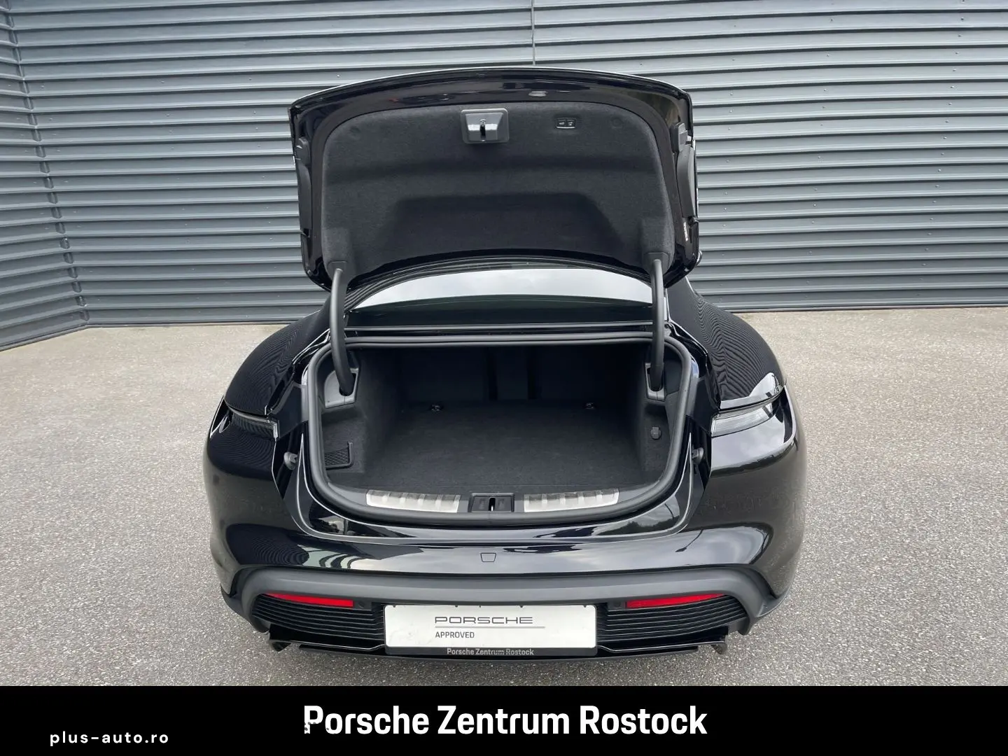 PORSCHE Taycan Turbo S Burmester InnoDrive Head-Up