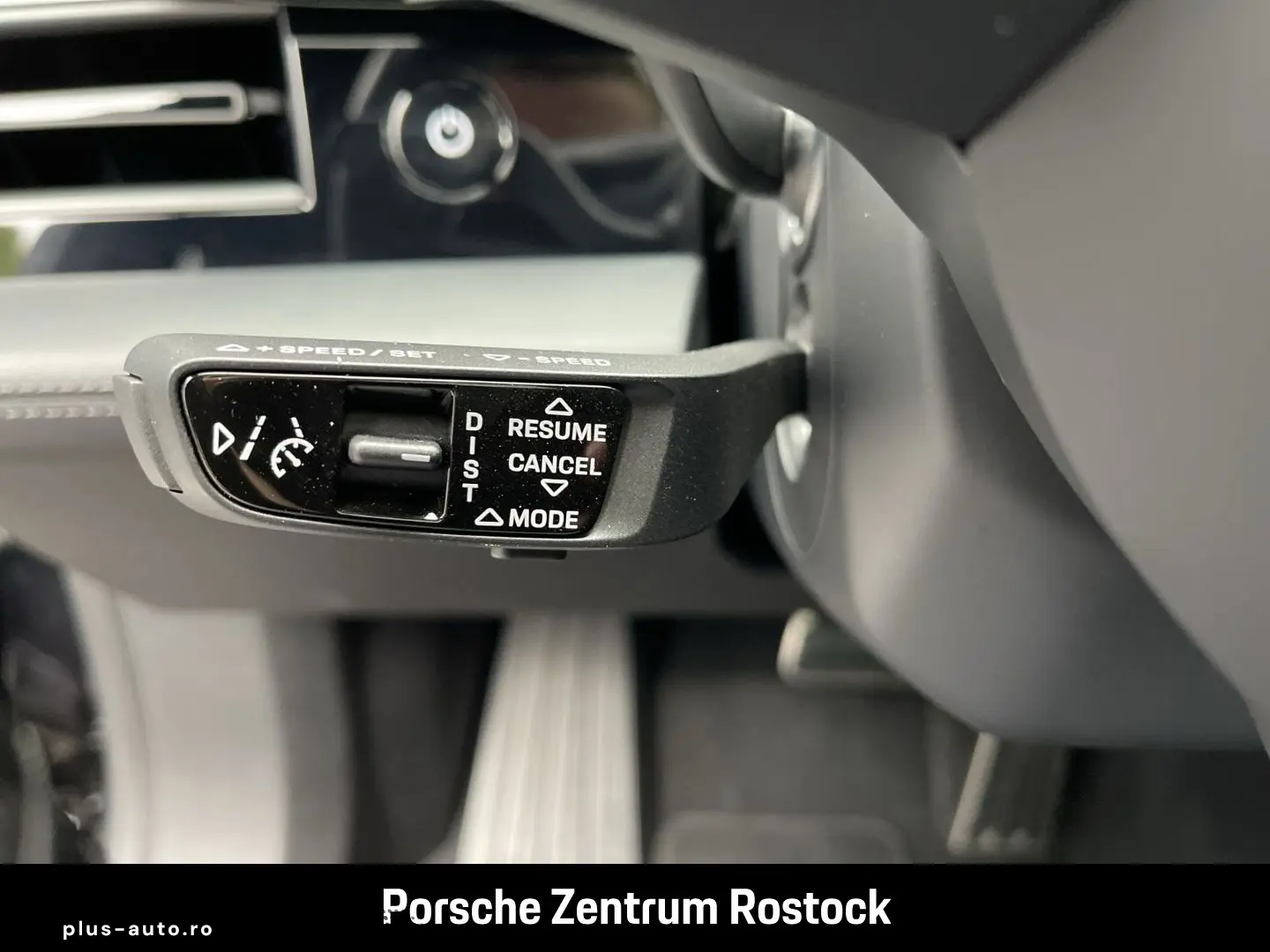 PORSCHE Taycan Turbo S Burmester InnoDrive Head-Up