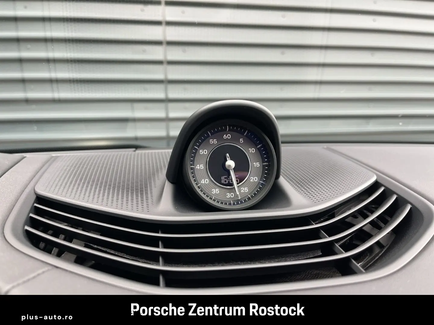 PORSCHE Taycan Turbo S Burmester InnoDrive Head-Up