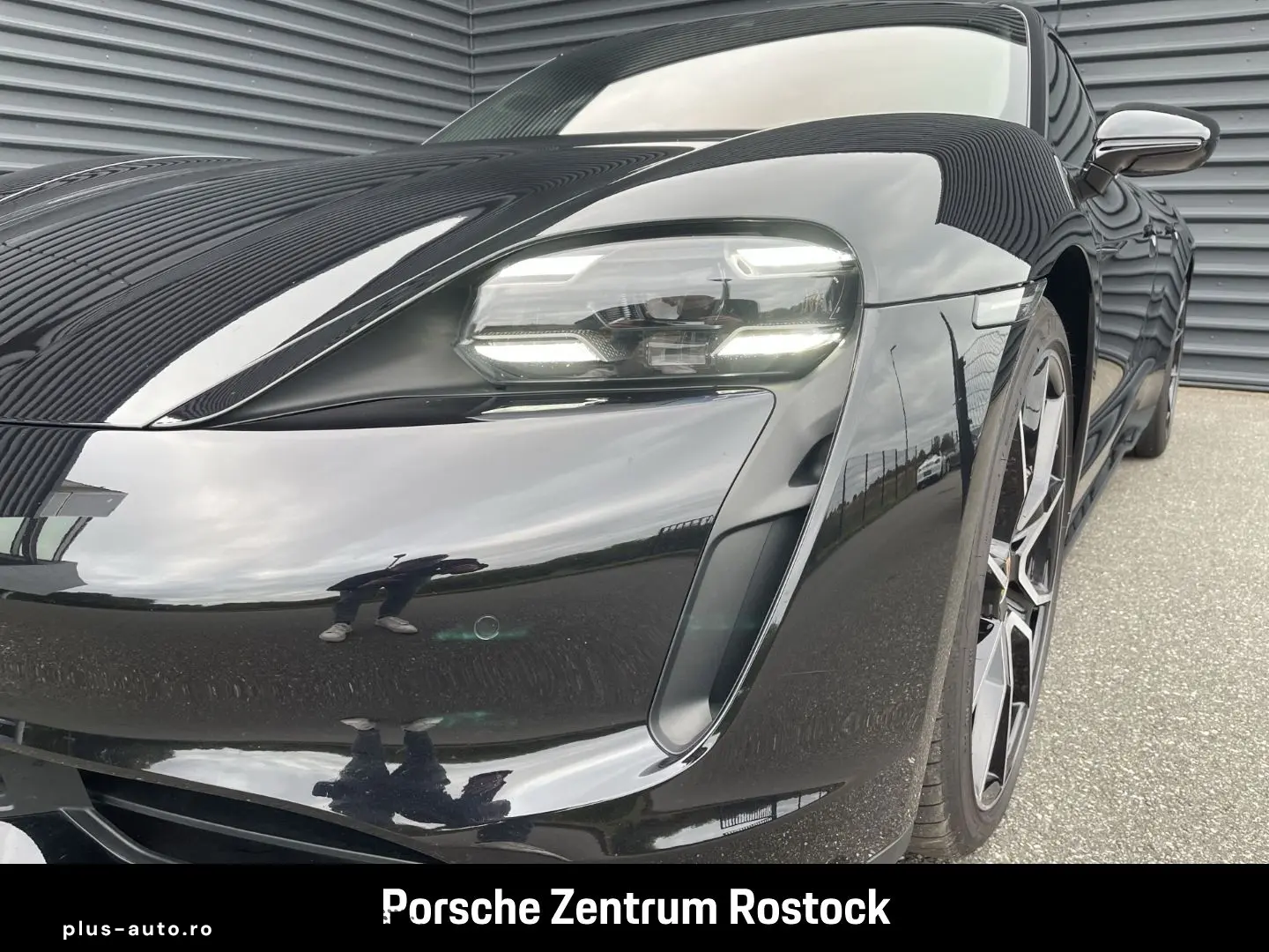 PORSCHE Taycan Turbo S Burmester InnoDrive Head-Up