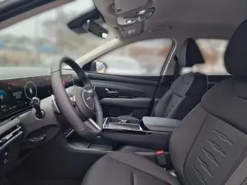 HYUNDAI TUCSON Hybrid 1 6 T-GDi Select  Design