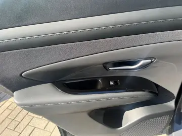 HYUNDAI Tucson Trend Hybrid Navi Digitales Cockpit LED A