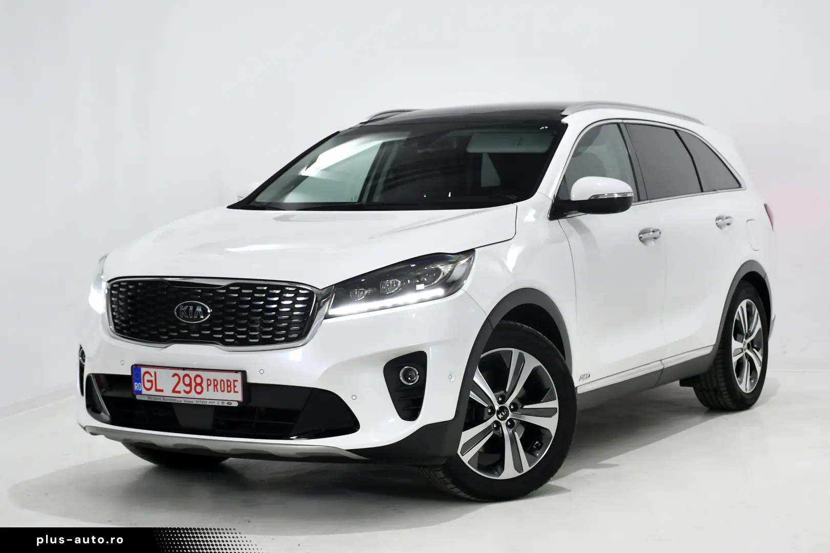 Kia Sorento - Platinum - 200 cp - Aut - 4x4 5 LOCURI